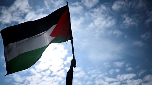 حماس وتخزين الأسلحة في الضفة.. تهديد أم فرصة؟