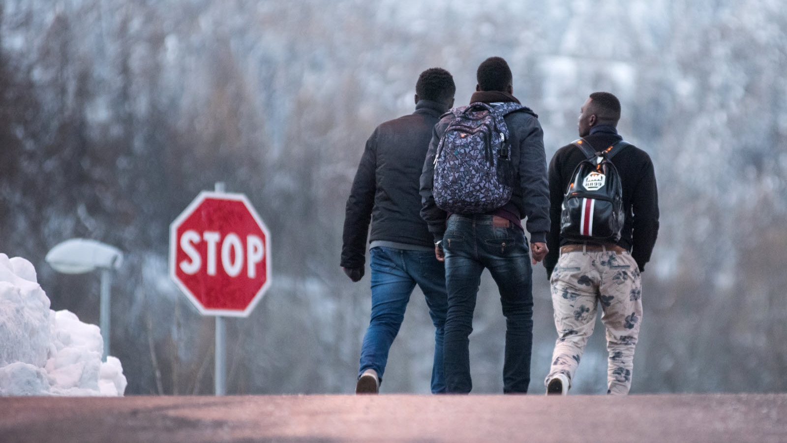 تحولت الهجرة في كثير من الحالات إلى هروب وجودي من بنى اجتماعية خانقة