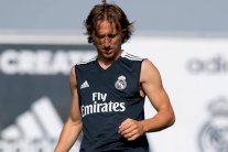 مودريتش يعاود تمارينه مع ريال وسط تناقض في التقارير بشأن مستقبله