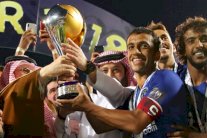 الهلال يحسم مواجهة الاتحاد في لندن ويتوج بلقب السوبر السعودي