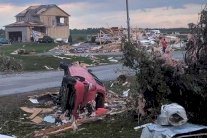 إعصار يضرب أوتاوا ويتسبب بأضرار بالغة