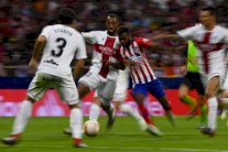 فوز سهل لأتلتيكو مدريد على هويسكا وإسبانيول إلى المركز الخامس