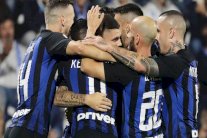 نابولي ولاتسيو يستعيدان التوازن وإنتر يتسلق المراتب