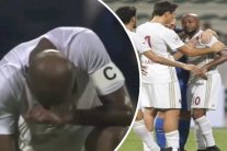 إسماعيل مطر يبكي بحرقة أثناء المباراة بعد شتم أخيه المتوفى