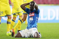 نابولي يهدر نقطتين ثمينتين وقمة العاصمة تنتهي بالتعادل