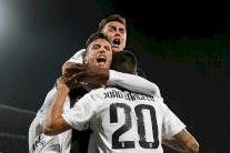 يوفنتوس يقسو على فيورنتينا بثلاثية ويبتعد في الصدارة