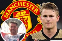 دي ليخت يسخر من توقف مفاوضات مانشستر يونايتد بسبب وزن والده