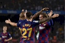 برشلونة ينهض من كبوته بفضل ثنائية غريزمان والفوز الثاني تواليا لأتلتيكو