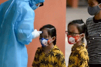 كورونا تضرب العالم وتنهك اقتصاده