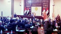 البرلمان العراقي يطلق يد الحكومة لاقتراض 10 مليارات دولار