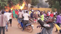 بوركينا فاسو: إطلاق غاز مسيل للدموع من السفارة الفرنسية