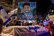 كيف يمكن لإسرائيل تفادي وقوع المزيد من الرهائن في يد حماس؟