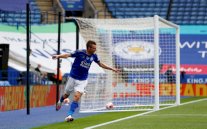 بطولة انكلترا: ليستر يواجه خطر التخلي عن المركز الثالث