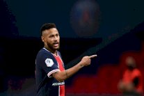 نيمار الغاضب من العنصرية يشعل وسائل التواصل