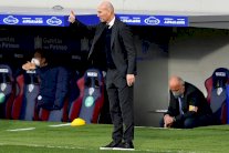 ريال مدريد يعول على السحر الأوروبي لزيدان لإنقاذ موسمه