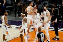 الدوري الأميركي للمحترفين: سبيرز يضمن خوض الملحق