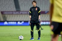 مدرب الصين السابق: اشتريت منصبي بـ 400 ألف يورو