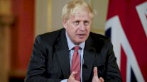 كورونا: جونسون يحث البريطانيين على الالتزام بقيود جديدة