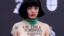 مون لافيرتي: مغنية بوب تشيلية تقف في مواجهة القمع والظلم