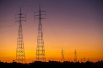 اشتعال مواقع التواصل الاجتماعي في مصر بسبب مد انقطاع الكهرباء ..ما القصة؟