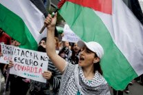 في الصحافة: 