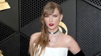 من هي النجمة العالمية تايلور سويفت التي وصل الهوس بها إلى اليابان؟