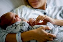 دراسة تربط بين اكتئاب الولادة واضطرابات ما قبل الحيض