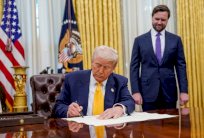 خلال شهر واحد.. ما أبرز القرارات التي اتخذها ترامب؟