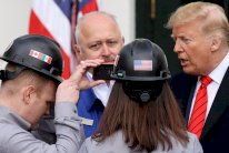 ماذا يريد ترامب من كندا؟