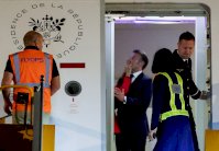 الرئيس الفرنسي ليس الوحيد...أبرز المواقف المحرجة التي تعرض لها زعماء وسياسيون حول العالم