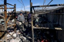 هآرتس: بينما الأنظار موجهة نحو غزة، المستوطنون يطردون الفلسطينيين في الضفة الغربية