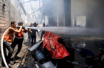 ماكرون يقول إن الحصار على دخول المساعدات إلى غزة