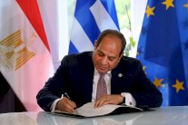 بهدف خفض الديون: مصر تطرح مساحات كبيرة من الأراضي على ساحل البحر الأحمر للاستثمار الأجنبي