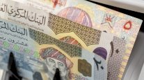 عُمان تعتمد أول ضريبة دخل في الخليج وسط تكهنات بأن تكون مغامرة اقتصادية