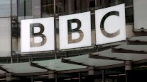 بي بي سي أمام أزمتي 