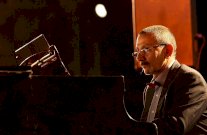 كيف وظف زياد الرحباني فنه أداةً لمناهضة الظلم والفساد؟