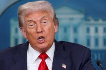 ترامب يقول إنه سيحاول إعادة أراضٍ لأوكرانيا في محادثاته مع بوتين