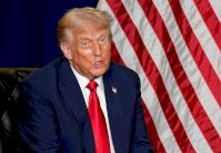 ترامب يصف المحادثات بشأن غزة بالـ 