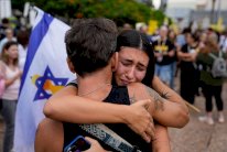 ما حجم الخسائر البشرية والاقتصادية التي تكبدها الفلسطينيون والإسرائيليون في حرب غزة؟