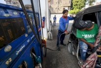 كيف يؤثر ارتفاع أسعار المحروقات في ميزانية المواطن المصري؟