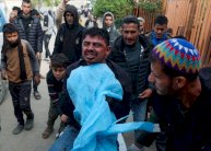 مقتل 11 فلسطينياً بينهم ثلاثة صحفيين يعملون مع اللجنة المصرية في غزة في قصف إسرائيلي على القطاع