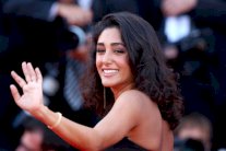 نجومية الإيرانية فرحاني تسطع في كل مكان إلا في وطنها