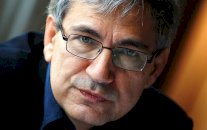 اورهان باموك يندد باجواء