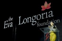 جهود دبي السينمائي التضامنية لمساعدة المحتاجين