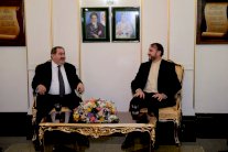 زيباري في طهران لإنهاء ترسيم الحدود النهرية والبرية 