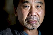 موراكامي سيخرج من عزلته تفاعلا مع القراء على الانترنت