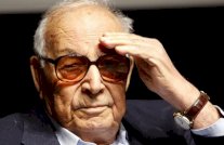 وفاة الروائي التركي الشهير يشار كمال عن 91 عاما