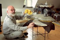 رحيل الكاتب البريطاني السير تيري براتشيت