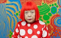 الفنان الأكثر شعبية في العالم رسامة يابانية