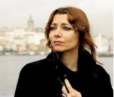 إليف شفق:المجتمع التركي يعاني فقدان الذاكرة الجماعية